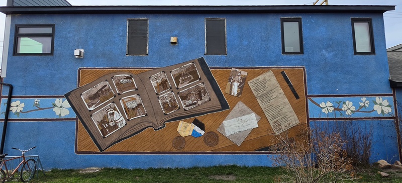mural in Dawson Creek by artist unknown.