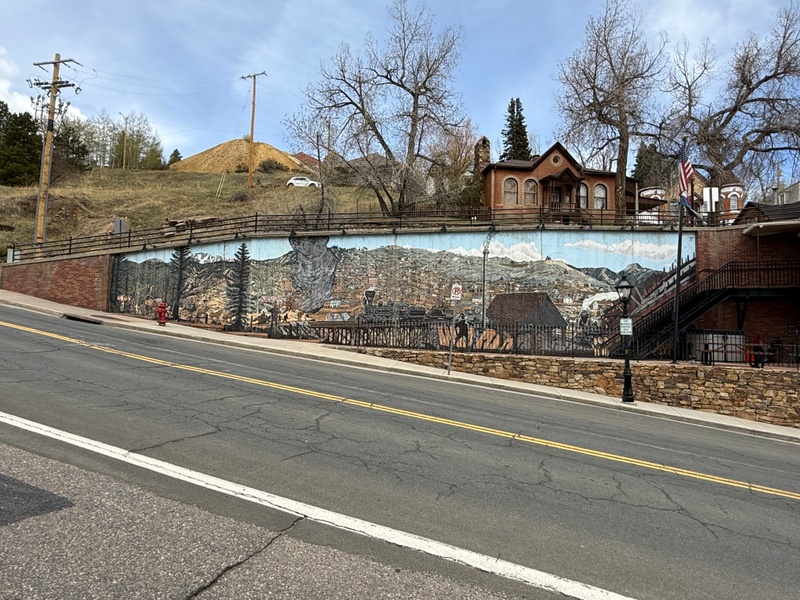 mural in Central City by artist unknown.