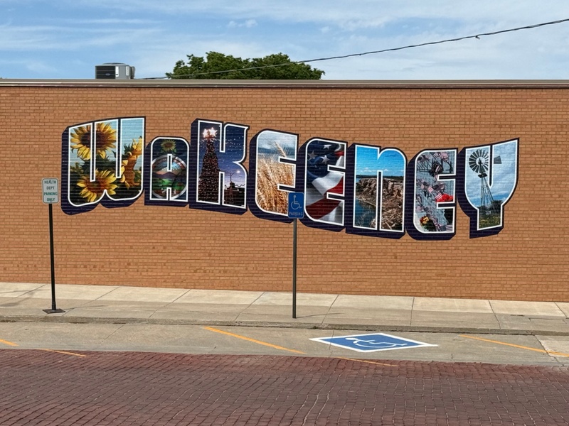 mural in WaKeeney by artist unknown.
