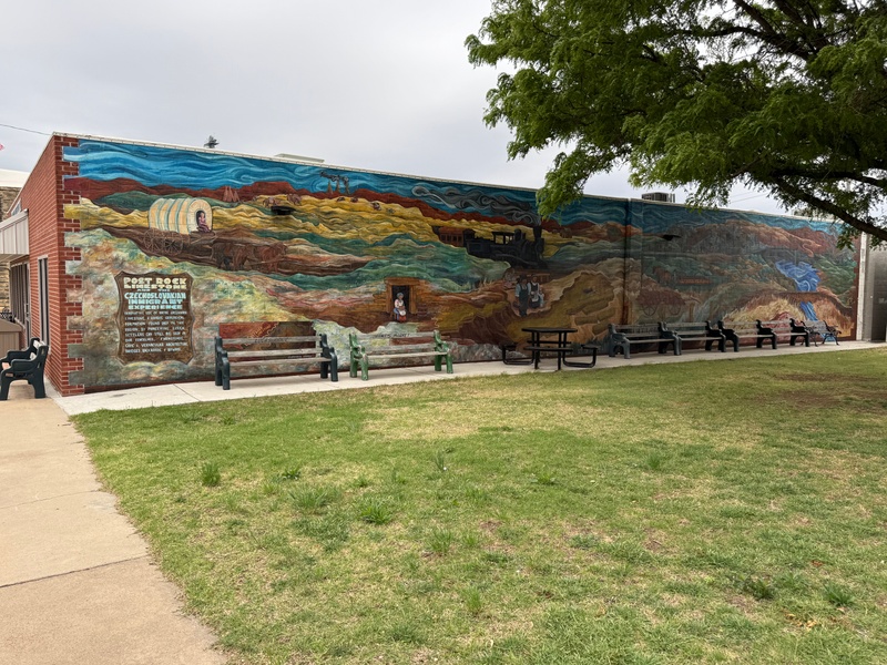 mural in Lucas by artist unknown.