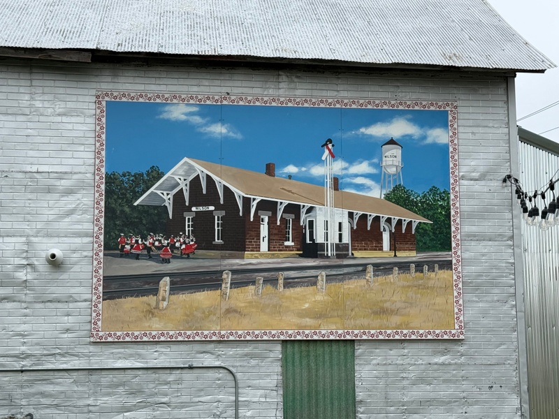 mural in Wilson by artist unknown.