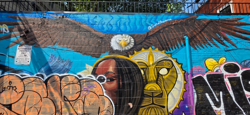 mural in Toronto by artist unknown.