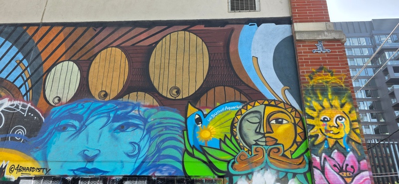 mural in Toronto by artist unknown.
