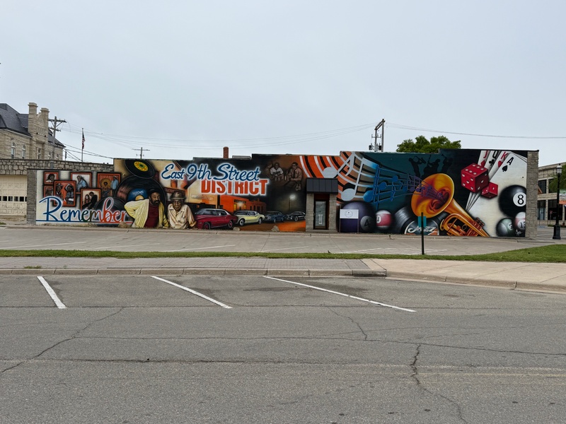 mural in Junction City by artist unknown.