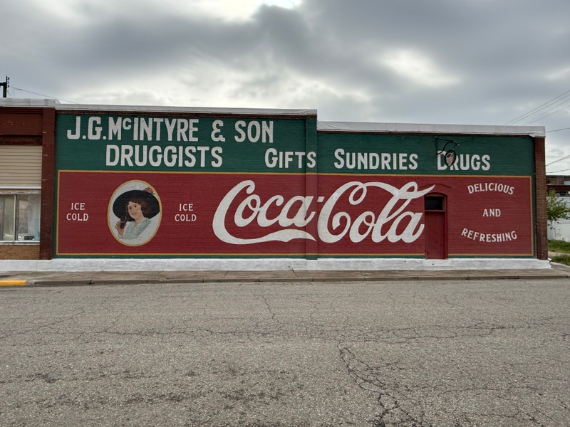 mural in Herington by artist unknown.
