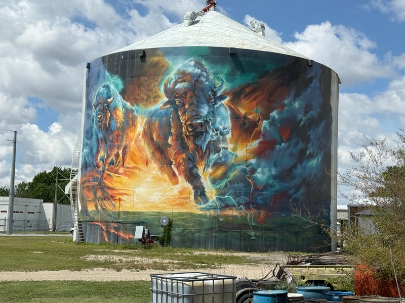 mural in Clay Center by artist unknown.