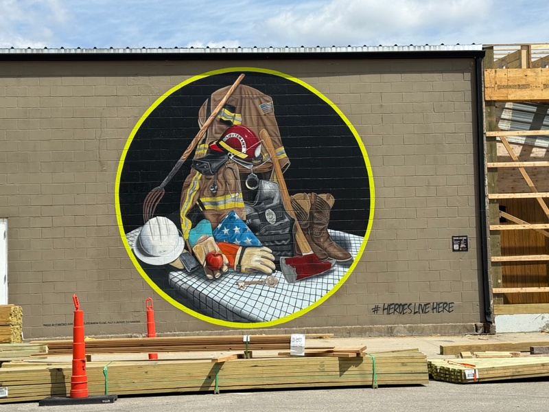mural in Clay Center by artist unknown.