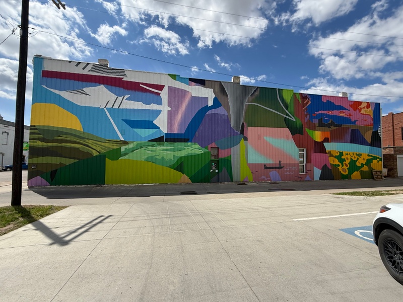 mural in Clay Center by artist unknown.