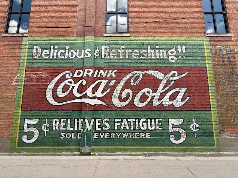 mural in Clay Center by artist unknown.