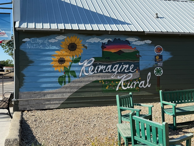 mural in Alma by artist unknown.