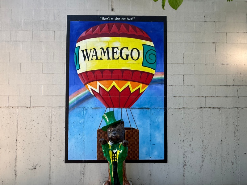 mural in Wamego by artist unknown.