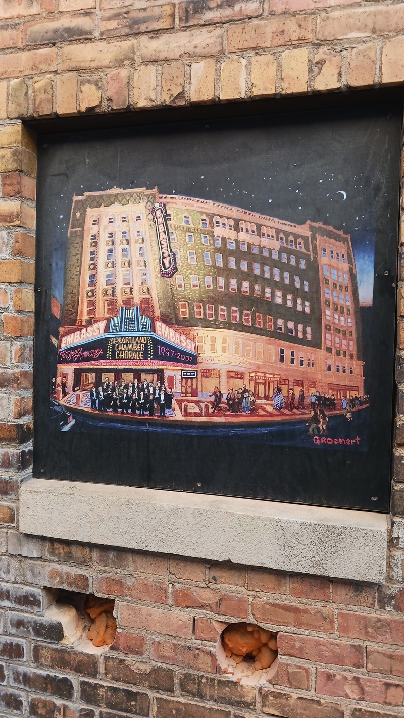 mural in Fort Wayne by artist Diane Groenert.
