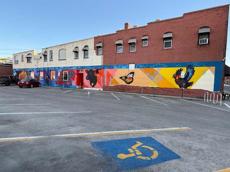 mural in Emporia by artist unknown.