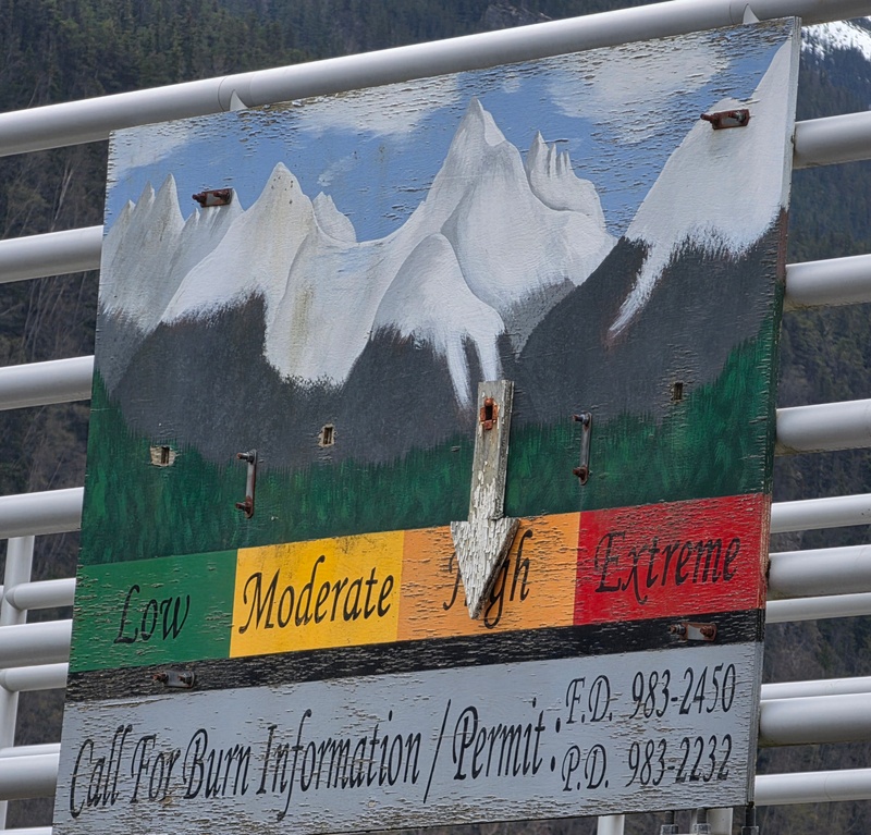 mural in Skagway by artist unknown.