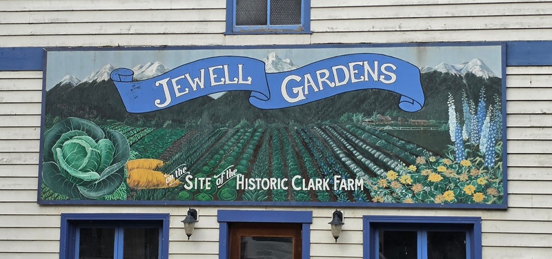 mural in Skagway by artist unknown.