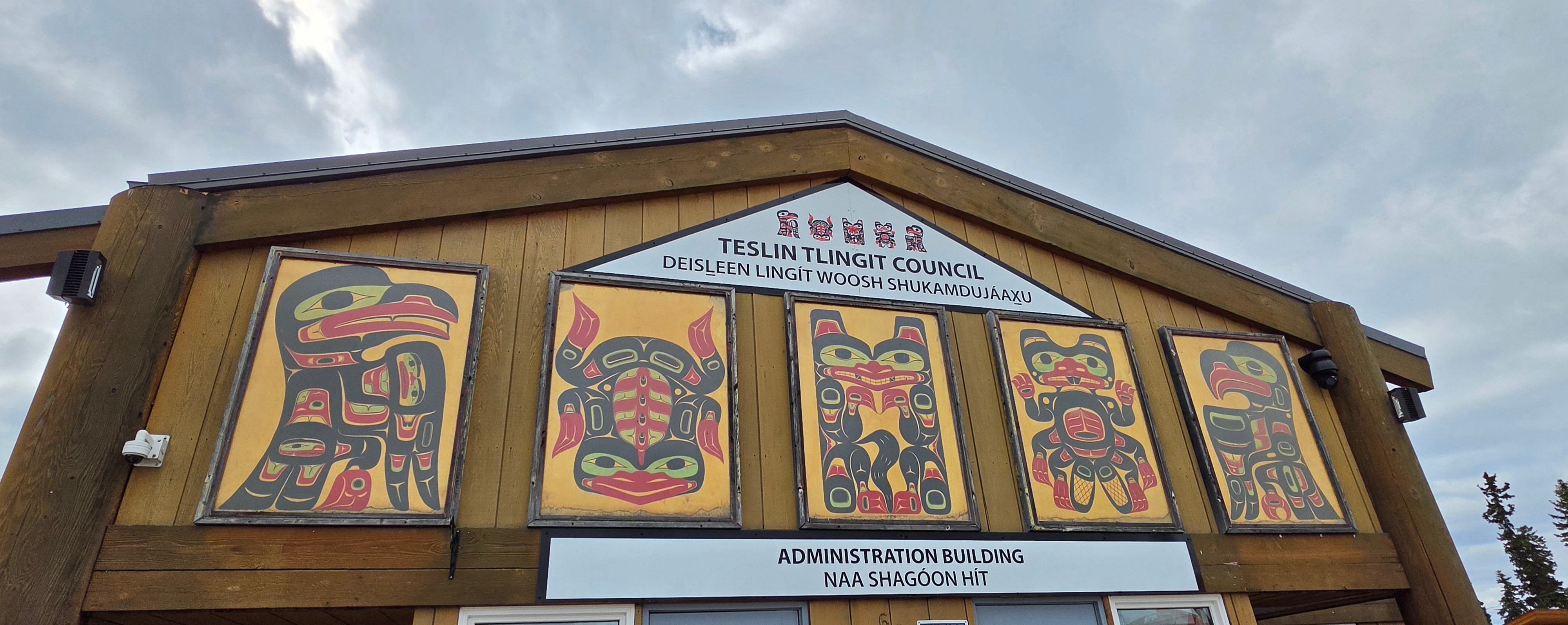 mural in Teslin by artist unknown.