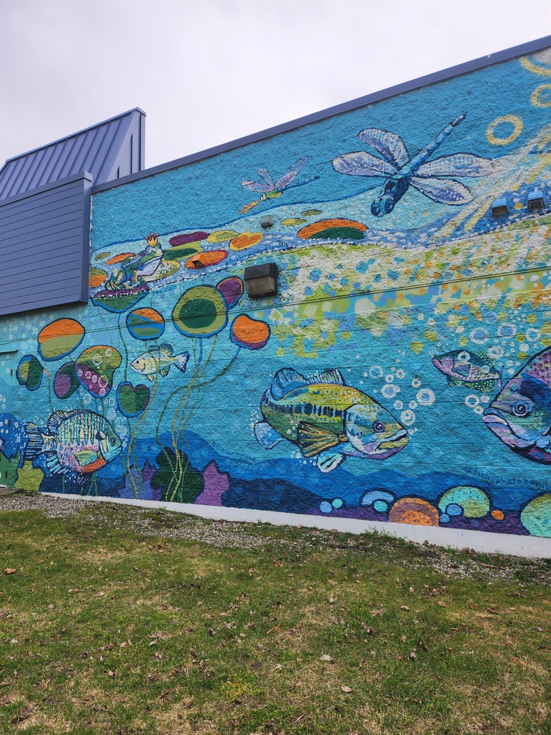 mural in Spring Lake by artist unknown.