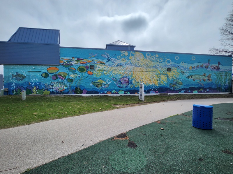 mural in Spring Lake by artist unknown.
