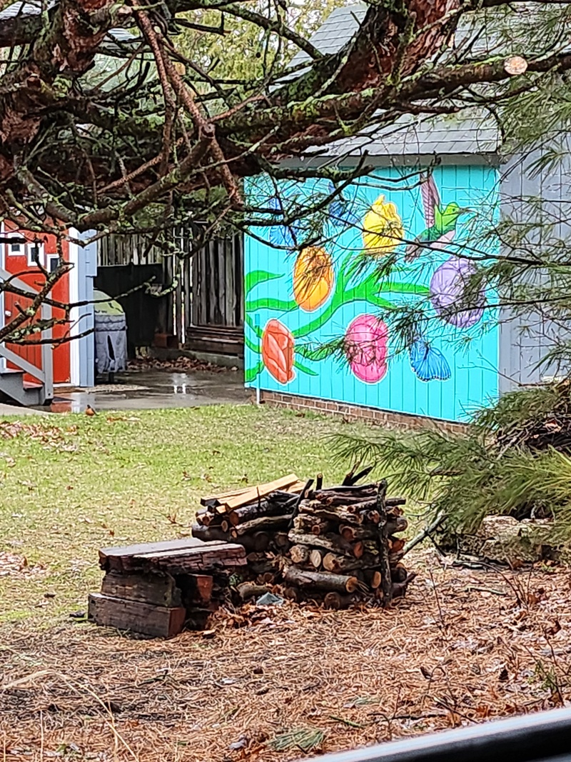 mural in Muskegon by artist unknown.