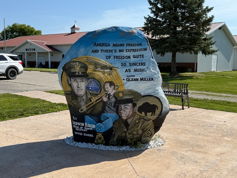 mural in Clarinda by artist unknown.