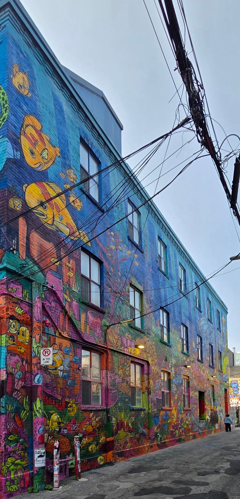mural in Toronto by artist unknown.