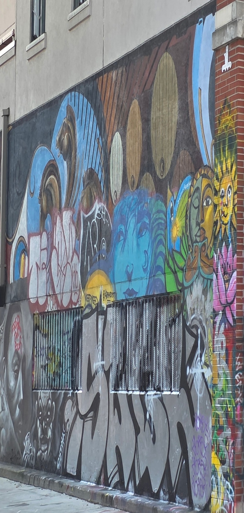 mural in Toronto by artist unknown.