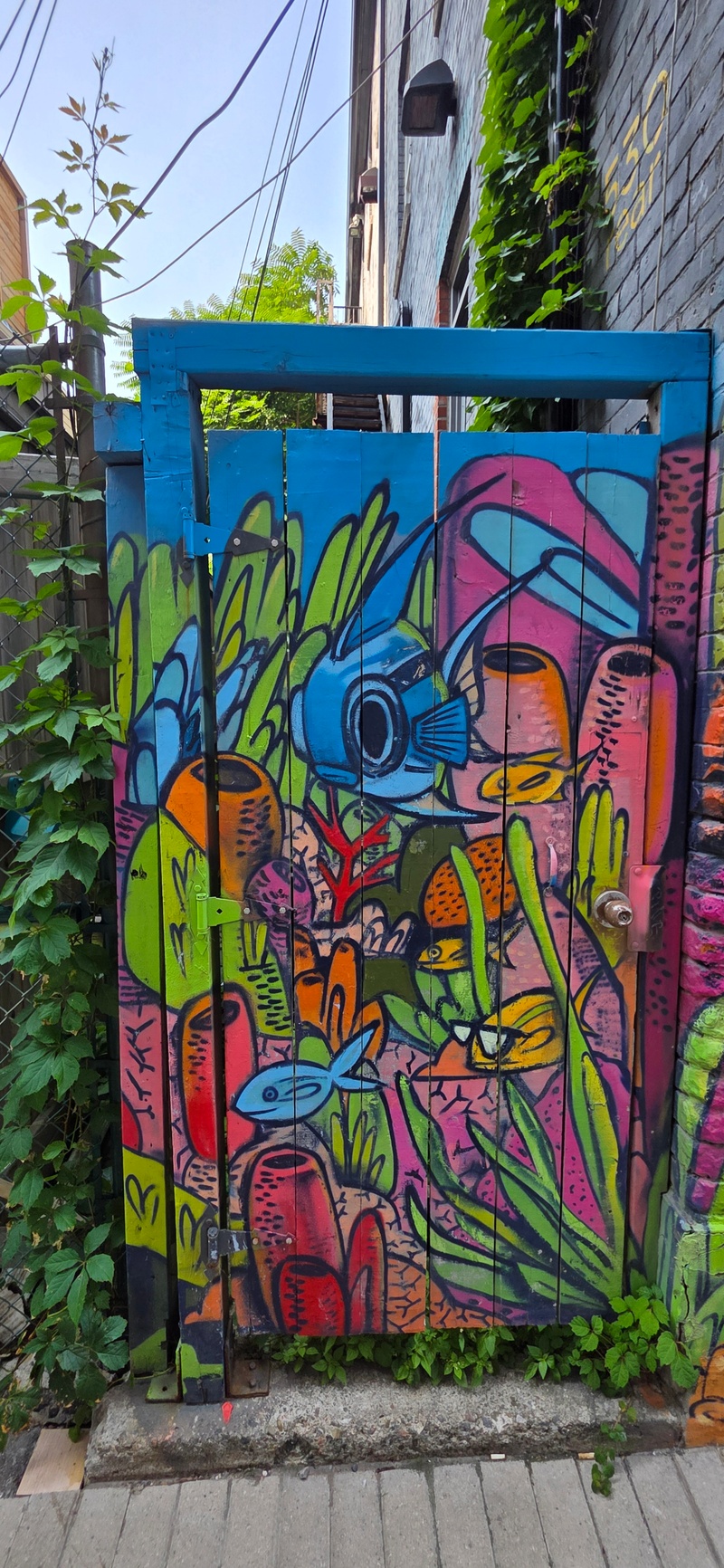 mural in Toronto by artist unknown.