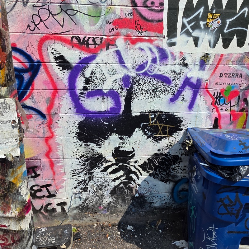 mural in Toronto by artist unknown.