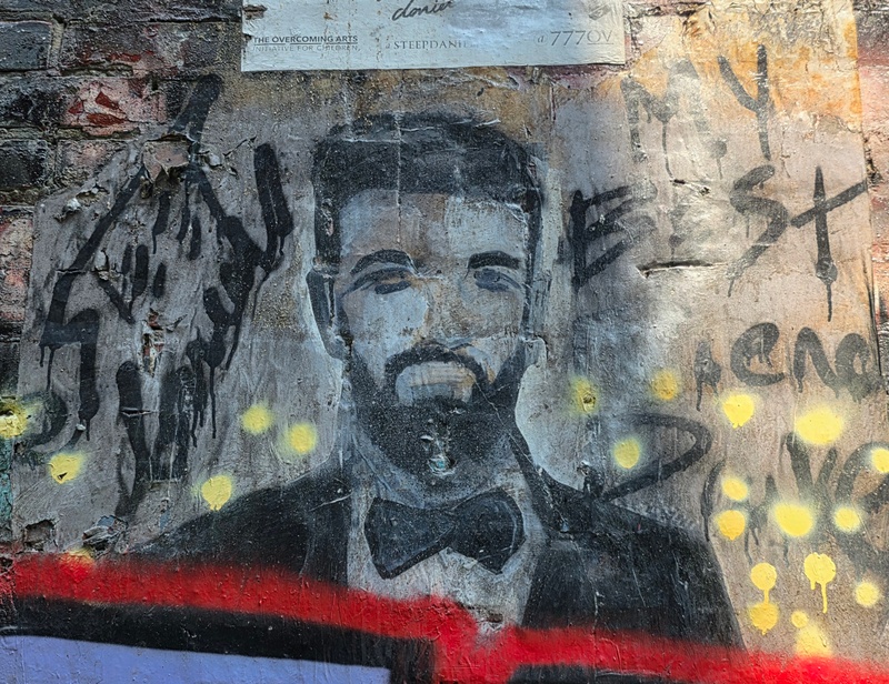 mural in Toronto by artist unknown.