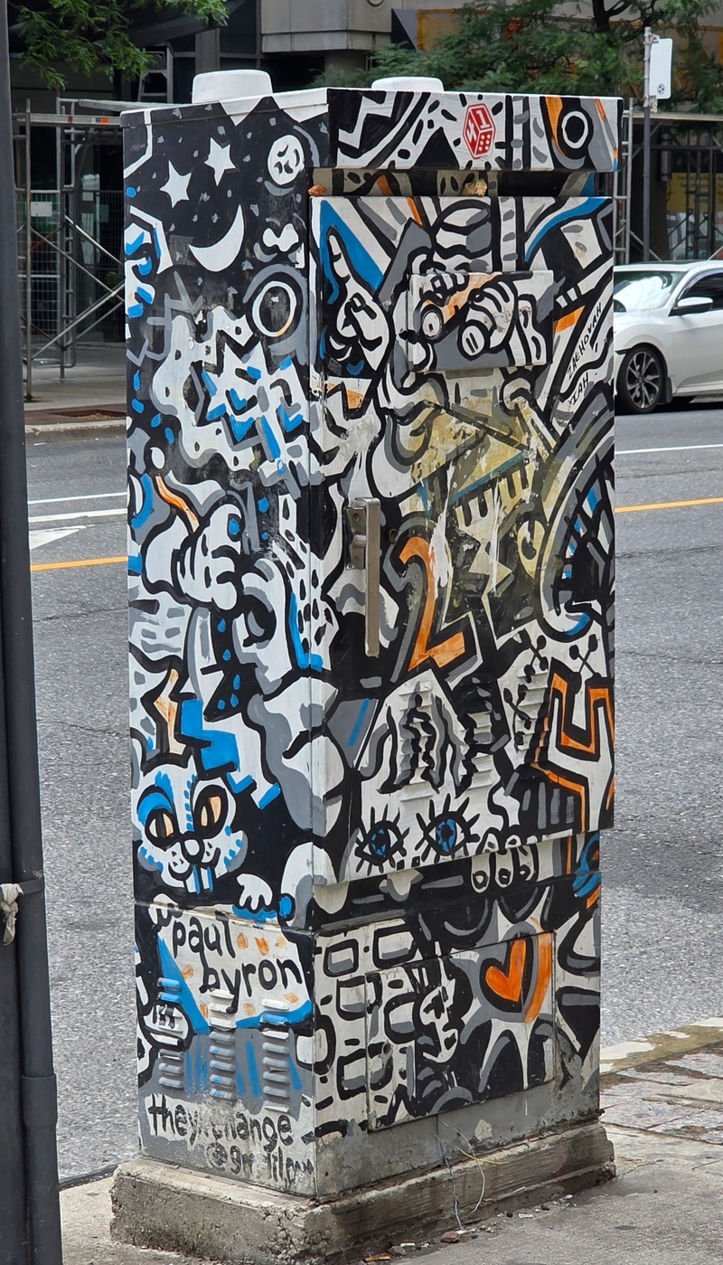 mural in Toronto by artist unknown.