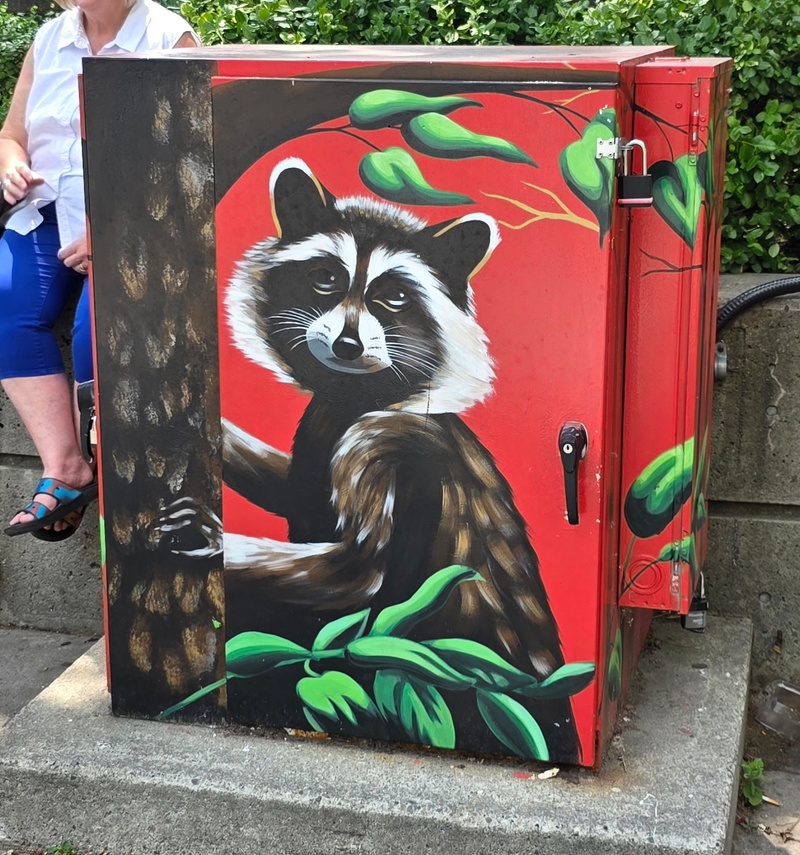 mural in Toronto by artist unknown.