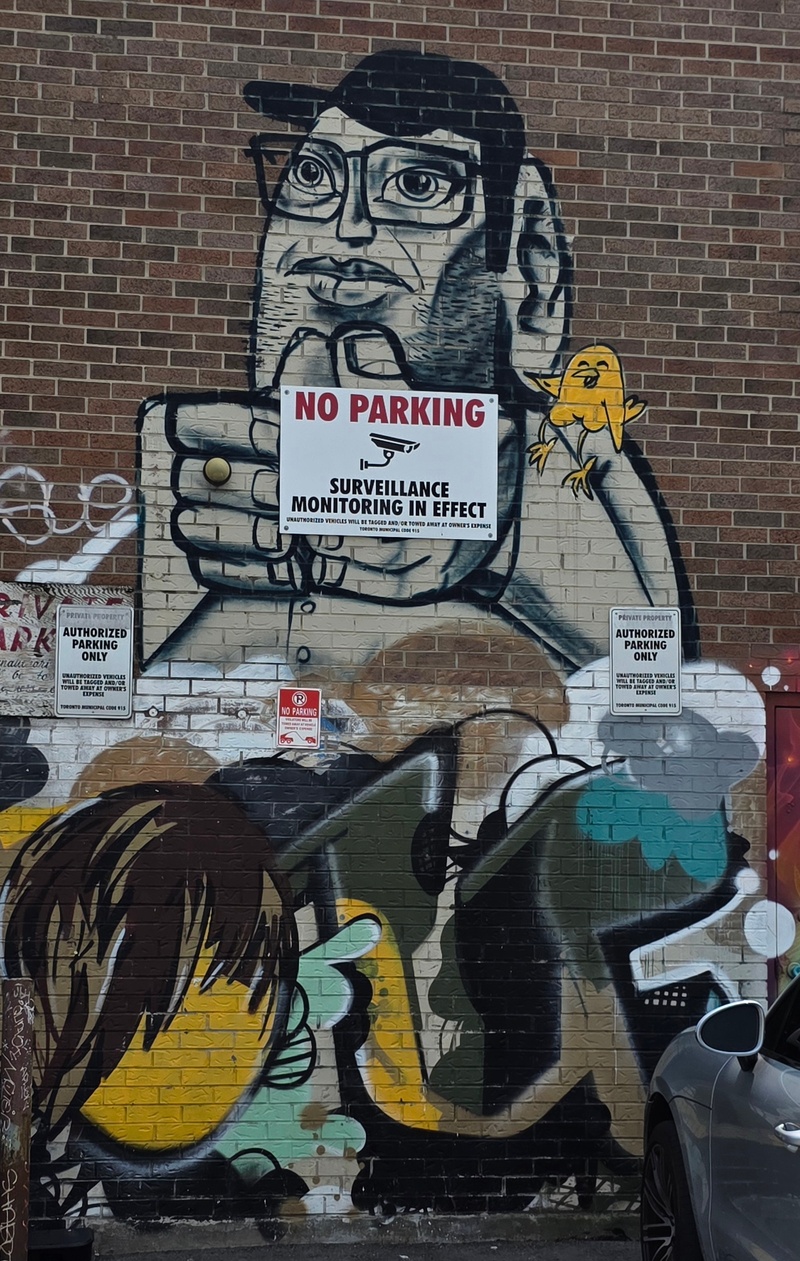 mural in Toronto by artist uber5000.