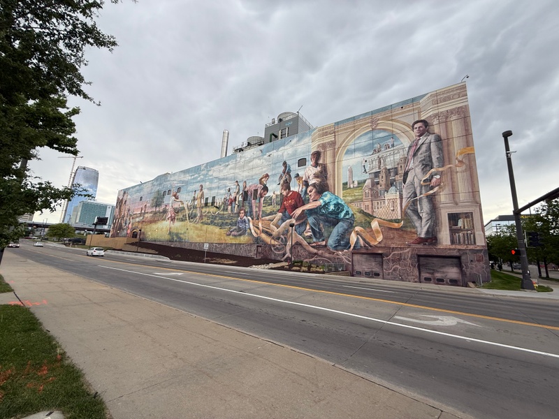 mural in Omaha by artist unknown.