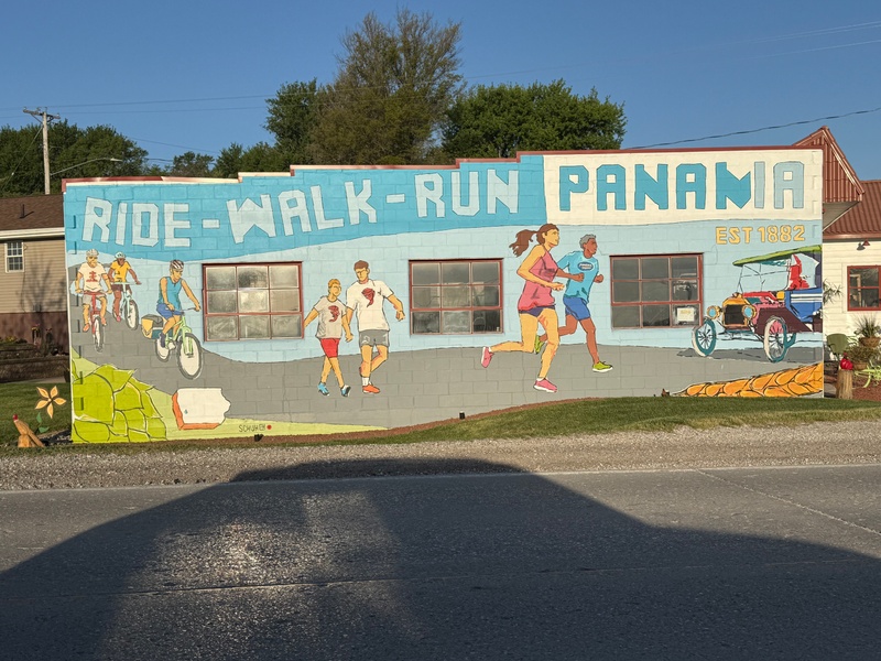 mural in Panama by artist unknown.