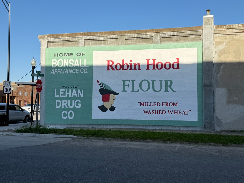 mural in Dunlap by artist unknown.