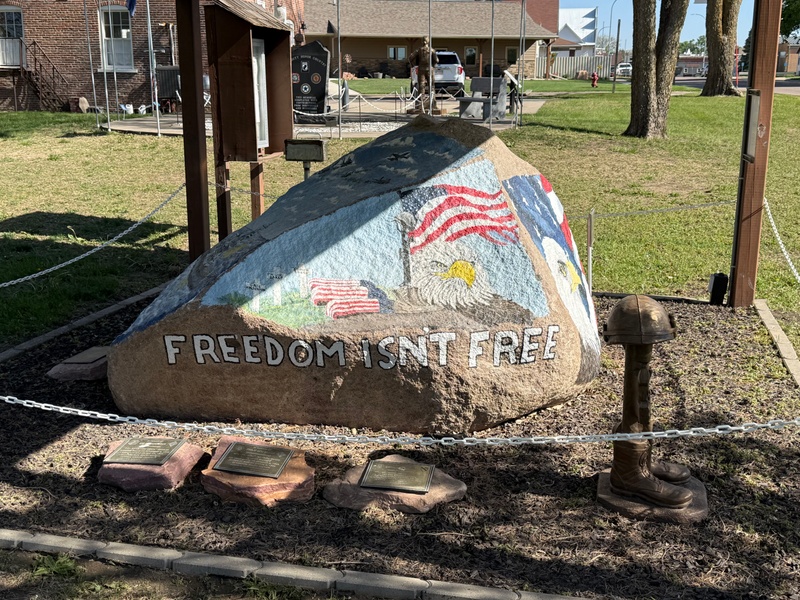 mural in Correctionville by artist unknown.