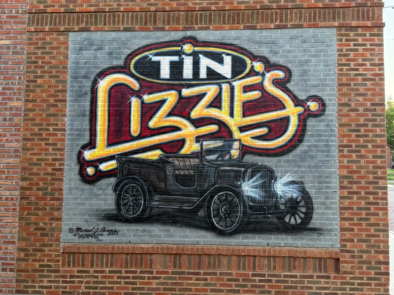 mural in Casey by artist unknown.