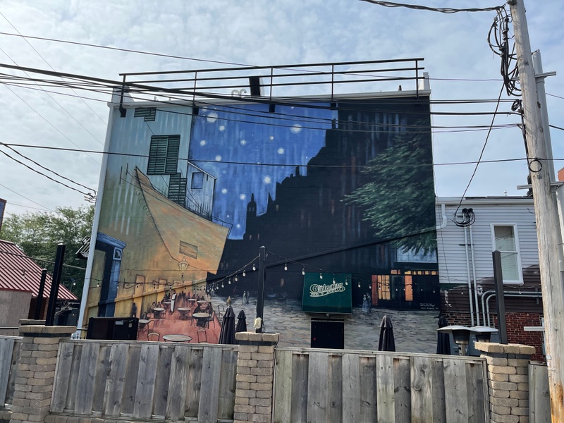 mural in Findlay by artist unknown.