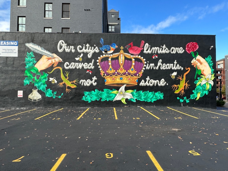 mural in Cincinnati by artist unknown.