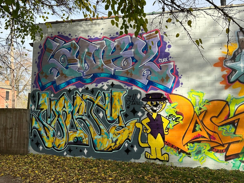 mural in Columbus by artist unknown.