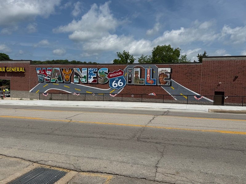 mural in Waynesville by artist unknown.