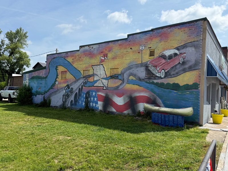 mural in Waynesville by artist unknown.