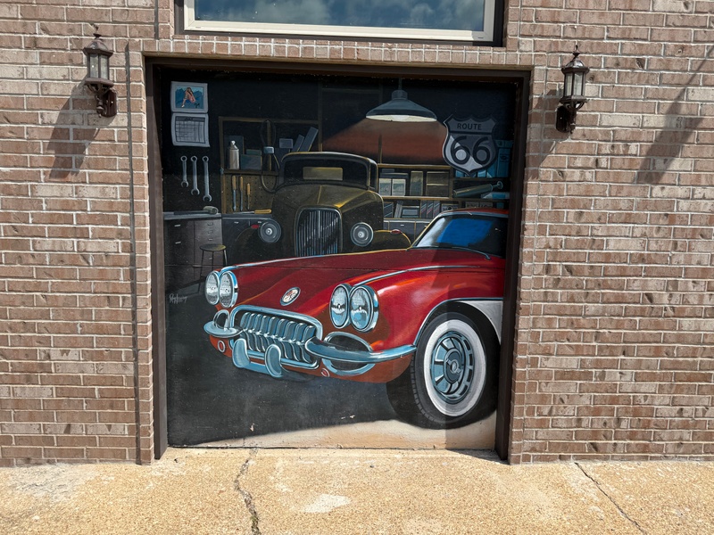 mural in Waynesville by artist unknown.