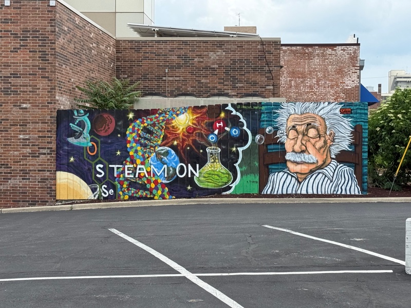 mural in Springfield by artist unknown.
