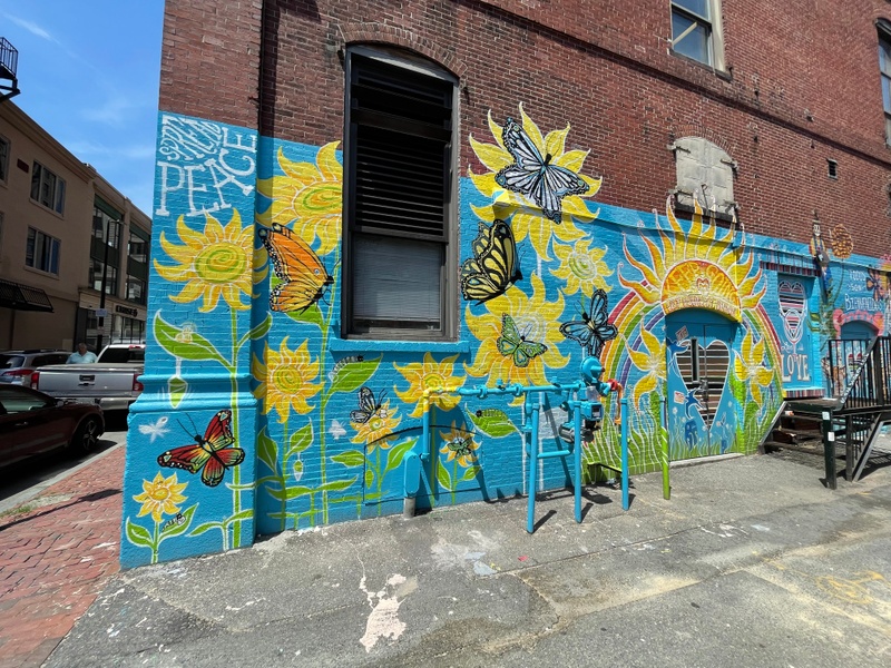 mural in Portland by artist unknown.