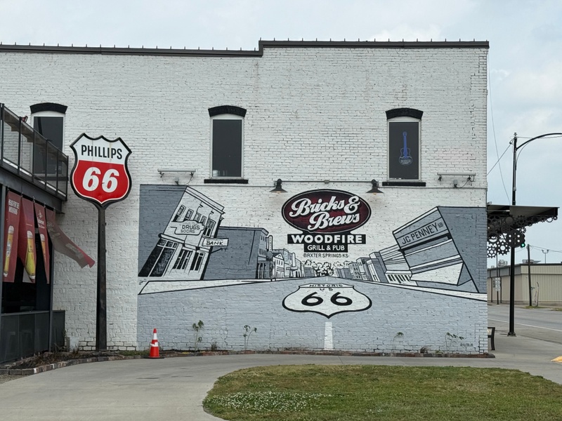 mural in Baxter Springs by artist unknown.