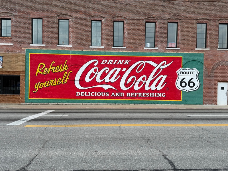 mural in Galena by artist unknown.