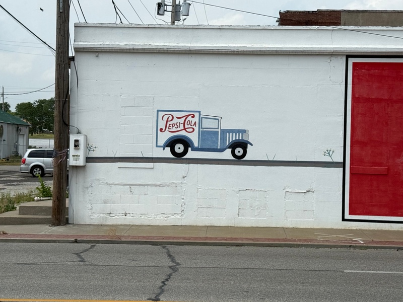 mural in Galena by artist unknown.