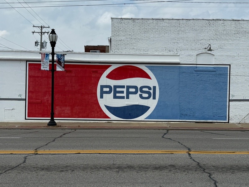 mural in Galena by artist unknown.