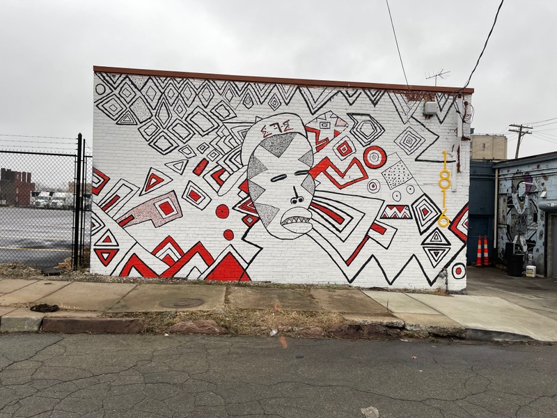 mural in Detroit by artist Efe Bes.